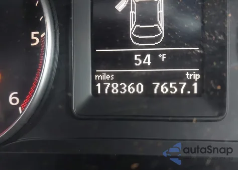 2010 Volkswagen Jetta Tdi Cup Edition z USA, uszkodzony, nr VIN 3VWHL7AJ6AM087084